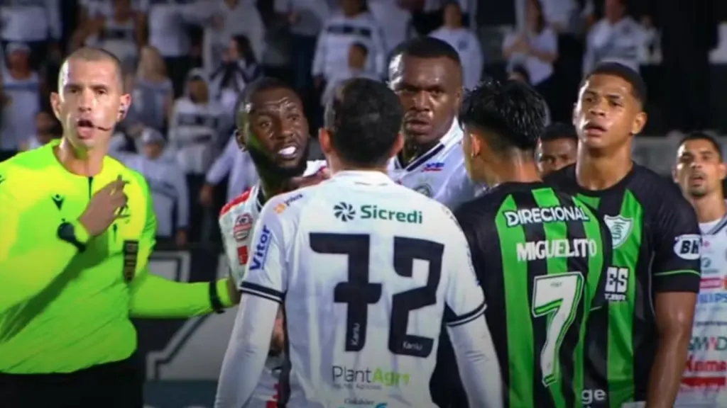 Atletas do Operário-PR denunciam injúria racial. Foto: Reprodução/Disney Plus