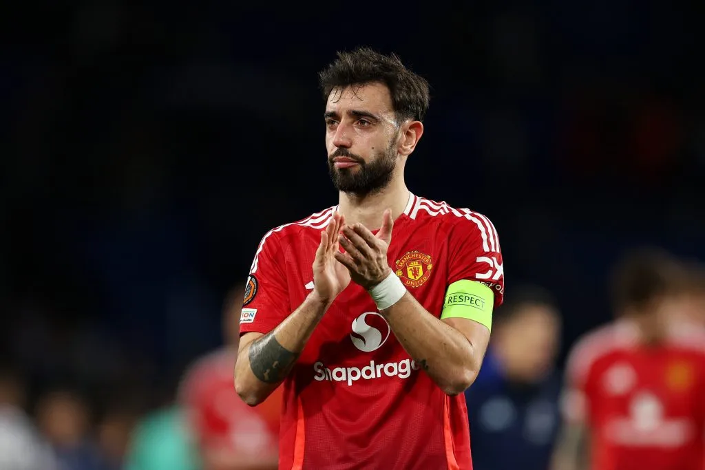 Bruno Fernandes pode deixar o Manchester United. Foto: Ion Alcoba Beitia/Getty Images
