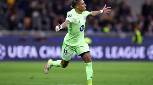 Raphinha é peça fundamental no elenco do Barcelona (Photo by Carl Recine/Getty Images)
