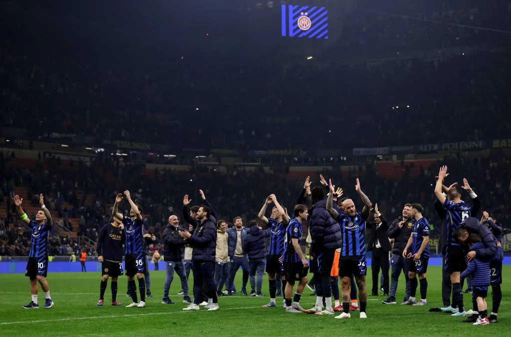 Jogadores da Inter comemoram classificação