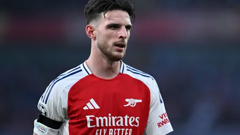 Rice rebate críticas e reforça confiança do Arsenal antes de duelos decisivos. (Foto de Justin Setterfield/Getty Images)