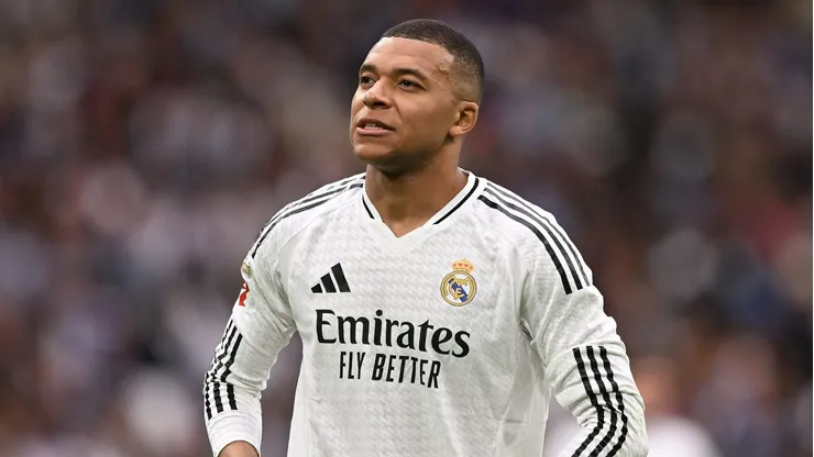 Torcida do PSG manda recado para Mbappé após chegar à final da Champions: "Não merece...". (Photo by Denis Doyle/Getty Images)