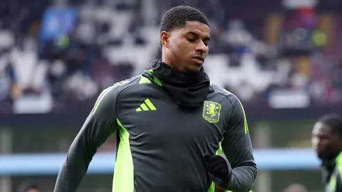 Marcus Rashford antes de jogo do Aston Villa