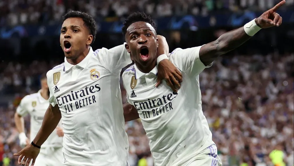 Rodrygo e Vini Jr comemorando gol no Real Madrid