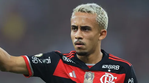 Flamengo surpreende e acerta venda de Matheus Gonçalves ao Al-Ahli por R$ 50 milhões (Photo by Buda Mendes/Getty Images)