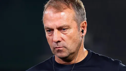 Hansi Flick, do Barcelona, deve iniciar com Balde contra o Espanyol.