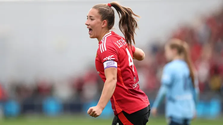 Zagueira do Manchester United fala sobre o sistema defensivo da equipe antes da final da FA Women's Cup (Photo by Jan Kruger/Getty Images)