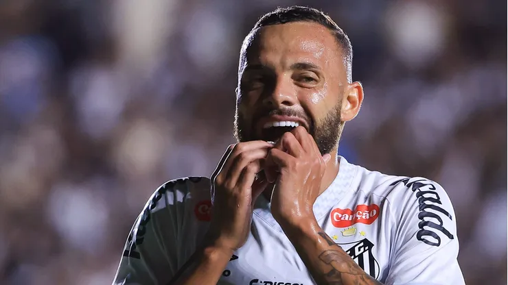 Santos pode fechar troca de jogadores envolvendo Guilherme, João Paulo e Diego Pituca. (Photo by Buda Mendes/Getty Images)