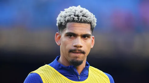 Barcelona escolhe três zagueiros para substituir Ronald Araújo (Alex Caparros/Getty Images)