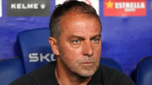 Hansi Flick barra Ter Stegen no Barcelona. Getty Imagens.