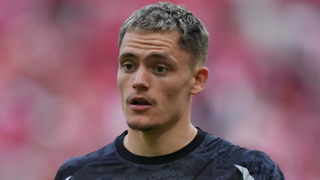 Florian Wirtz durante partida do Bayer Leverkusen (Photo by Pau Barrena/Getty Images)