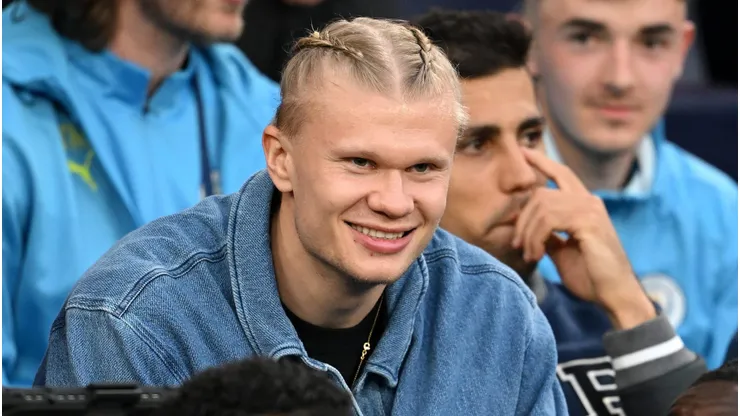 Haaland, centroavante do Manchester City, foi ligado ao Barcelona recentemente (Photo by Michael Regan/Getty Images)