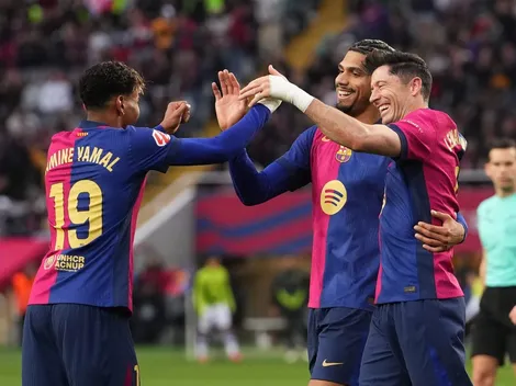 Barcelona pretende negociar Ronald Araújo para bancar a contratação de Luis Díaz, do Liverpool