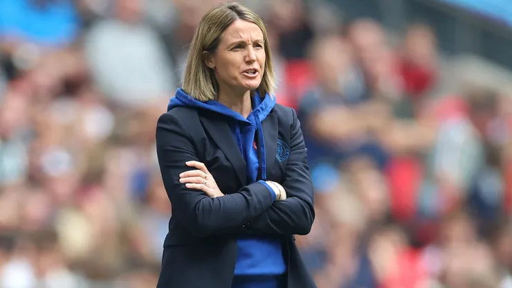 Treinadora do Chelsea, Sonia Bompastor, abre o jogo sobre os investimentos dos clubes no futebol feminino (Photo by Richard Pelham/Getty Images)
