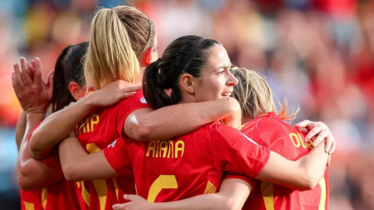 Barcelona tem 10 atletas convocadas pela Espanha para os jogos da Women's Nations League (Photo by Diogo Cardoso/Getty Images)