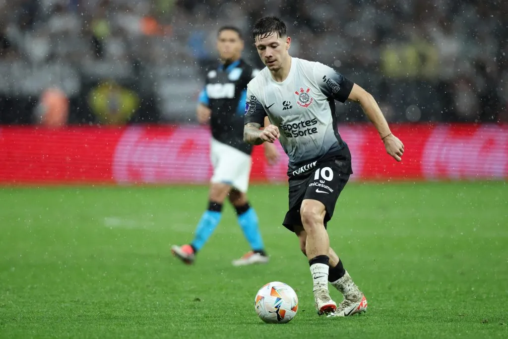 Rodrigo Garro em ação pelo Corinthians. (Photo by Alexandre Schneider/Getty Images)