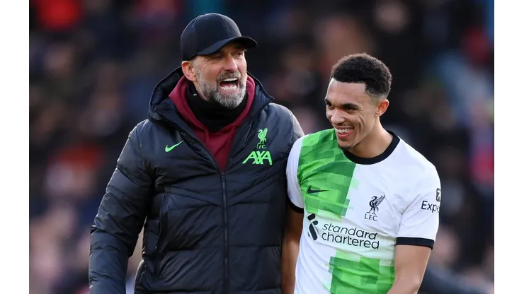 Jürgen Klopp manda a real sobre ida de Arnold do para o Real Madrid: "Desliguei a TV". (Photo by Justin Setterfield/Getty Images)