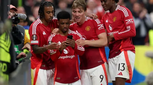 O AC Milan lidera a corrida pelo atacante de 22 anos, avaliado em 40 milhões de euros, e aposta no talento marfinense para renovar seu ataque. (Foto de Michael Steele/Getty Images)