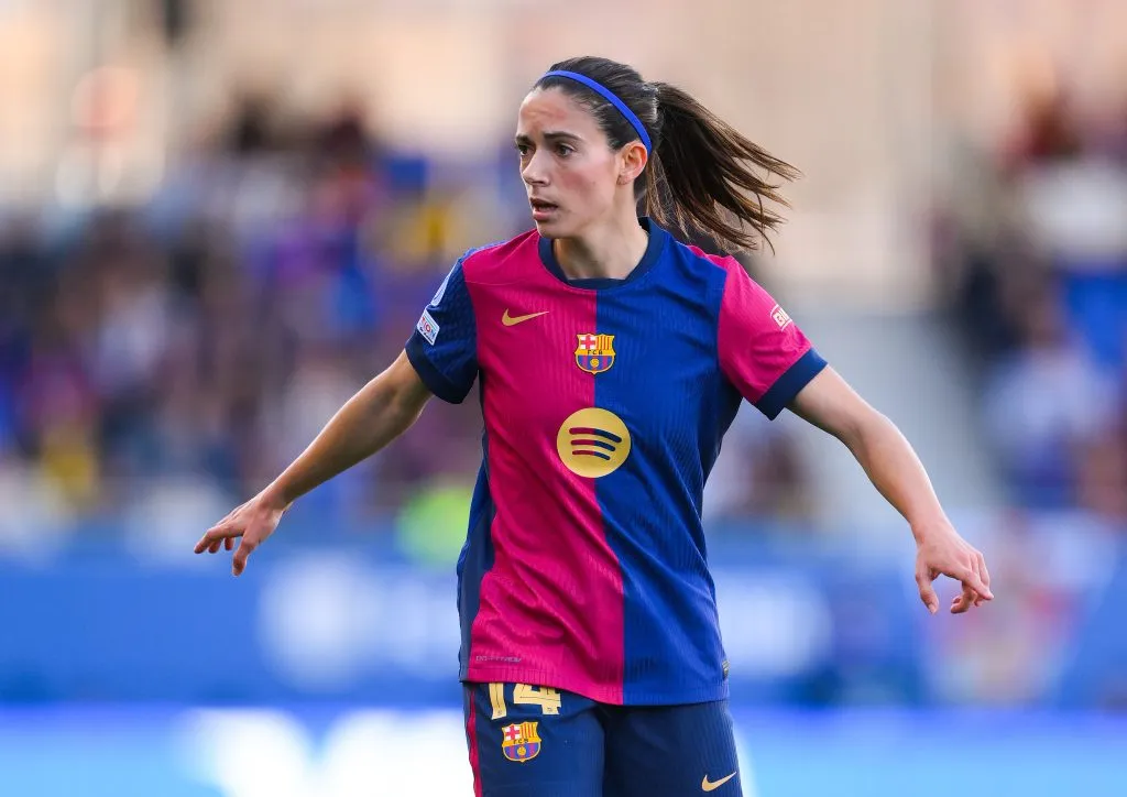 Aitana Bonmatí em jogador do Barcelona. Foto: David Ramos/Getty Images