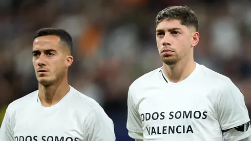 Lucas Vázquez e Valverde antes de jogo