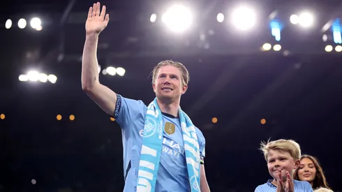 Kevin De Bruyne em festa de despedida do Manchester City. Foto: Alex Livesey/Getty Images
