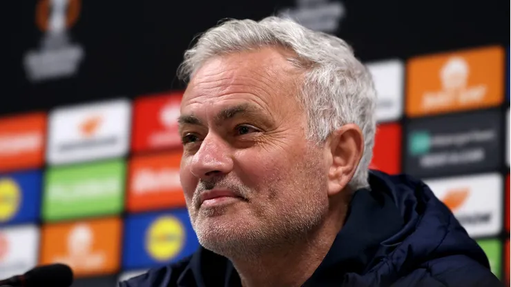 A possível transferência, disputada também pelo rival Galatasaray, representa um movimento estratégico para fortalecer o elenco e ampliar as ambições do clube turco no cenário europeu. Foto: Ian MacNicolGetty Images