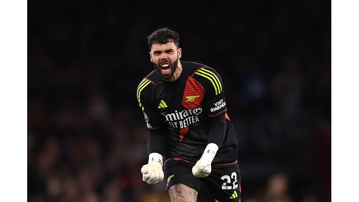 A janela de transferências europeia se agita com o futuro de David Raya. (Foto de Ryan Pierse/Getty Images)