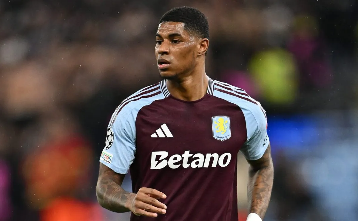 Rashford se despede do Aston Villa em meio a retorno ao Man United