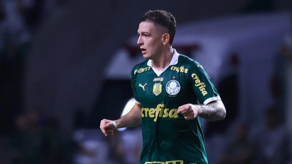SP - SAO PAULO - 07/08/2024 - COPA DO BRASIL 2024, PALMEIRAS X FLAMENGO - Anibal Moreno jogador do Palmeiras durante partida contra o Flamengo no estadio Arena Allianz Parque pelo campeonato Copa Do Brasil 2024.