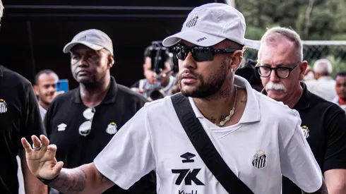 Neymar em chegada a jogo com o Santos. Foto: Raul Baretta / Flickr Oficial Santos FC