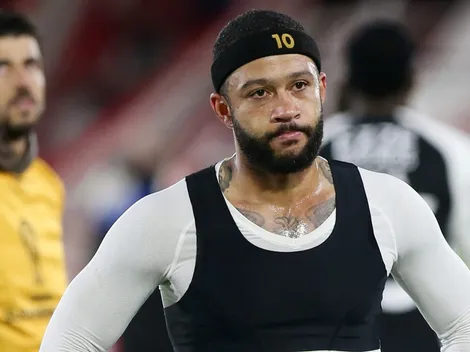 Depay não consegue decidir jogos para o Corinthians