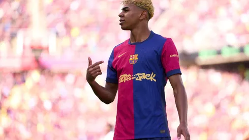 Lamine Yamal em ação pelo Barcelona. Foto: Alex Caparros/Getty Images