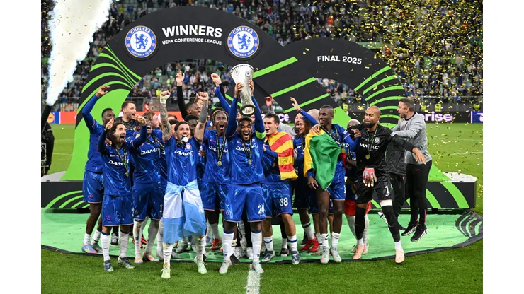 O Chelsea fez história ao vencer o Real Betis por 4 a 1 e conquistar a Liga Conferência da UEFA. Com isso, o clube inglês se torna o primeiro a conquistar todos os títulos continentais possíveis. (Foto: Stuart Franklin/Getty Images)