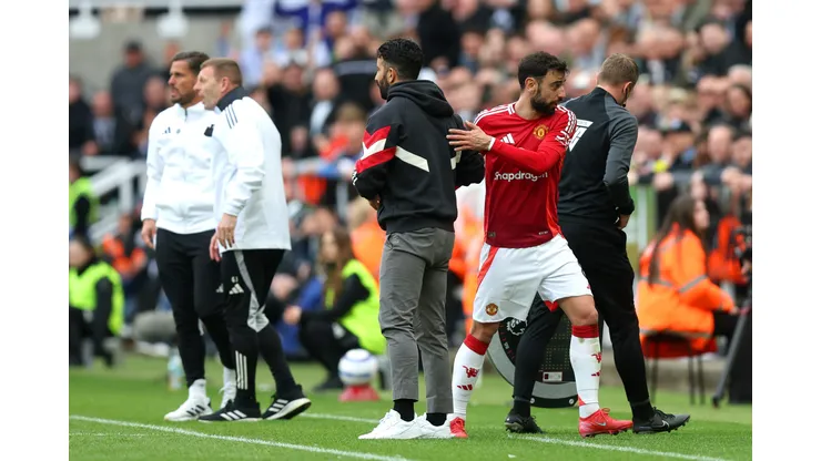 Ruben Amorim e Bruno Fernandes em jogo do Manchester United. Foto: George Wood
