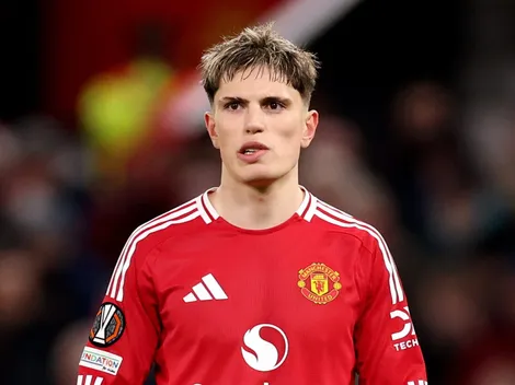 Erik ten Hag quer Garnacho, do United, no Bayer Leverkusen