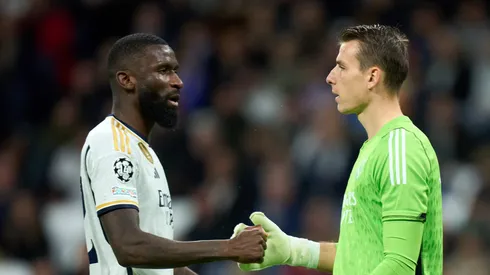 Lunin pode ter reviravolta no Real Madrid após decisão do Galatasaray.