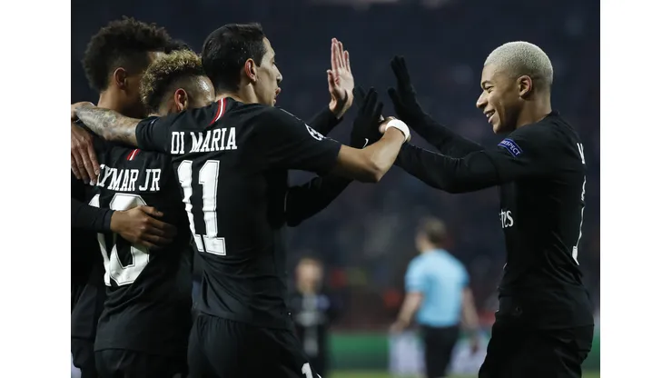 Neymar, Di Maria, Mbappé no PSG (Photo by Srdjan Stevanovic/Getty Images)