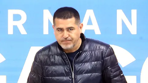 Boca Juniors de Riquelme pode tomar chapéu do Flamengo por Hinestroza. (Photo by Marcos Brindicci/Getty Images)