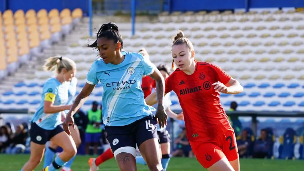 Kerolin pelo Manchester City  