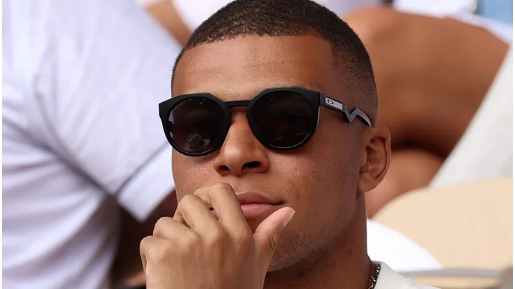 PSG vence a Champions e Mbappé é lembrado pelos Fanáticos.