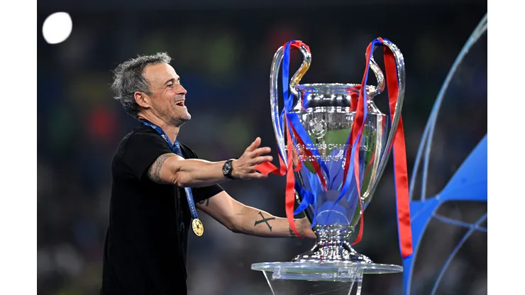 Luis Enrique, técnico espanhol que já fez história no Barcelona, brilhou novamente ao levar o PSG a uma tríplice coroa europeia. (Foto de Justin SetterfieldGetty Images)