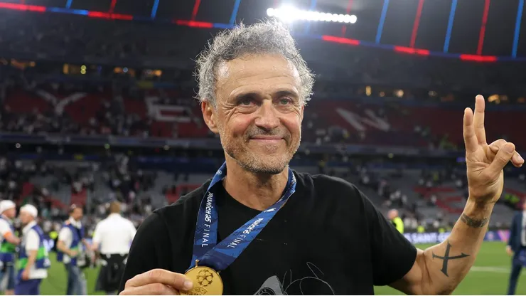 Luis Enrique elege craque do PSG como favorito à Bola de Ouro.