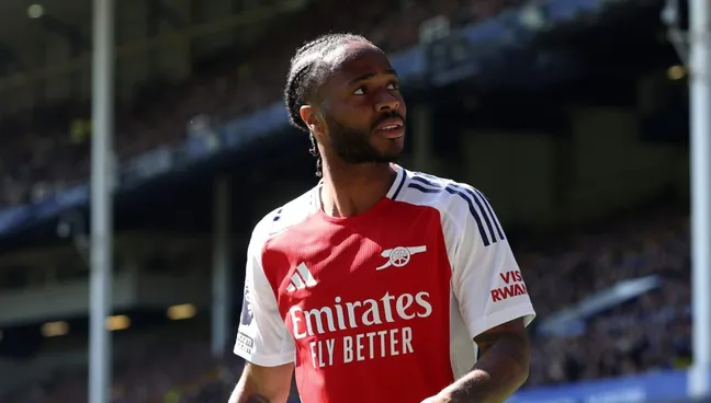 Arsenal não fará esforços para manter Sterling, do Chelsea, no clube