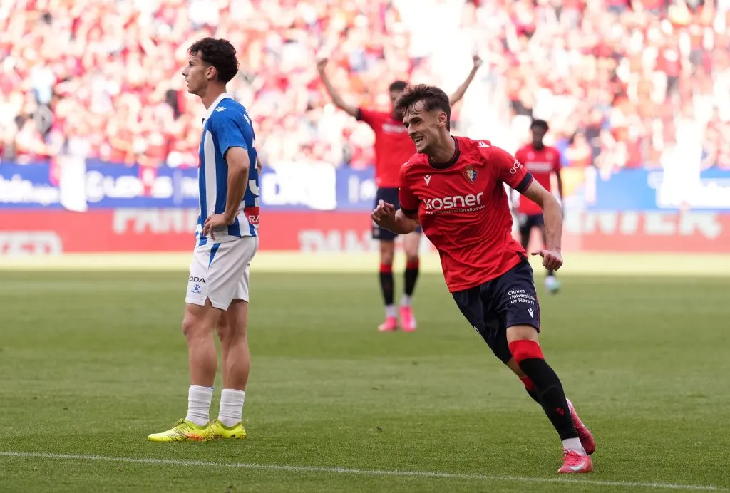 Budimir não irá para o Real Madrid. (Photo by Juan Manuel Serrano Arce/Getty Images)