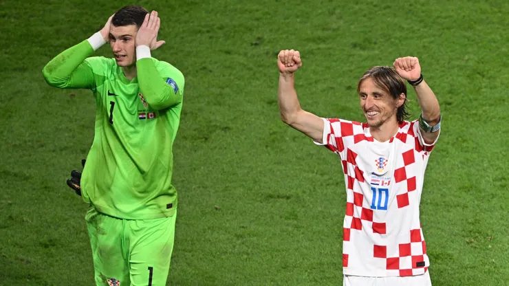 Dominik Livaković e Luka Modrić na Copa do Mundo de 2022. Foto: Stuart Franklin