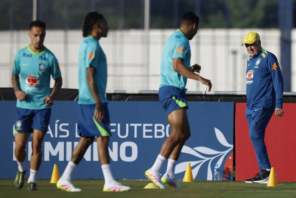 Brasil nos últimos preparativos para jogo contra Equador. (Photo by Miguel Schincariol/Getty Images)