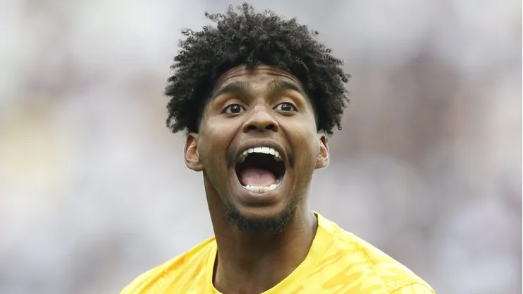 Atitude de Hugo Souza gera polêmica na Seleção Brasileira e goleiro do Corinthians toma decisão. (Photo by Miguel Schincariol/Getty Images)