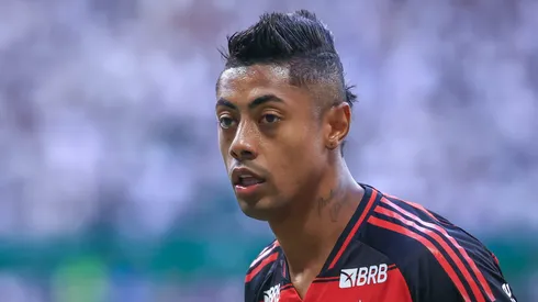 Bruno Henrique negocia saída do Flamengo.