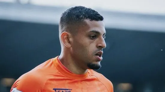 SC Braga se movimenta no mercado e mira Kaique Rocha, do Palmeiras, como reforço estratégico para a posição de goleiro na próxima temporada. (Foto: Twitter)