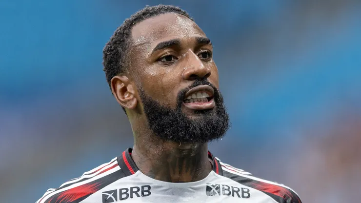 Gerson em campo pelo Flamengo